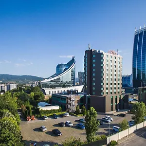 4* Hotell Expo